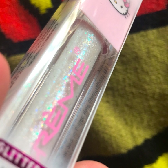 ✨🆕BNIB!Crème Shop x Hello Kitty Limited Edition Glitter Gel in “Sparkly Time”🎀 - Picture 3 of 9